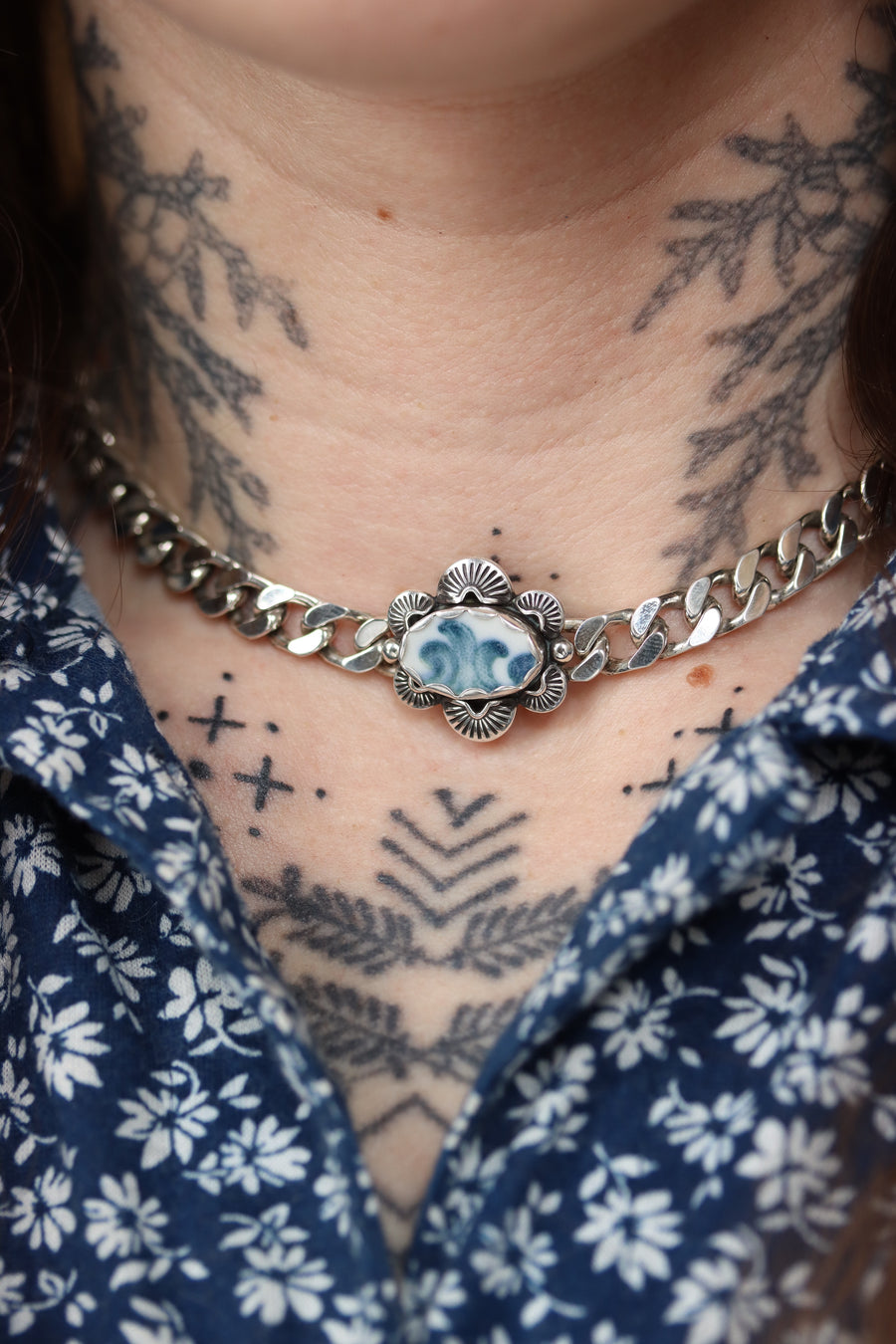 Curb Link Choker Necklace
