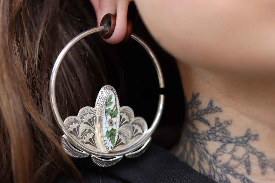 The Inflorescence Hoops